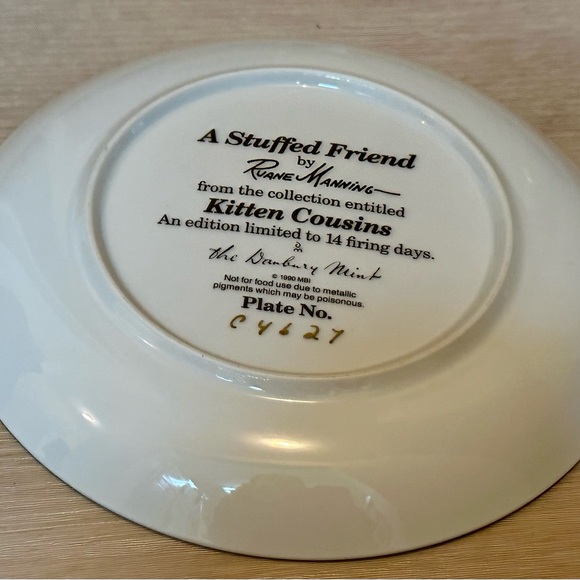Limited Edition “A Stuffed Friend” Cat Plate by Ruane Manning | The Danbury Mint - Picture 9 of 16